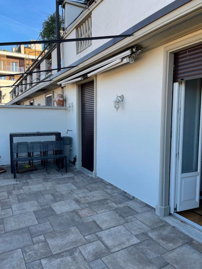 Lacaralele1 Milão Exterior foto